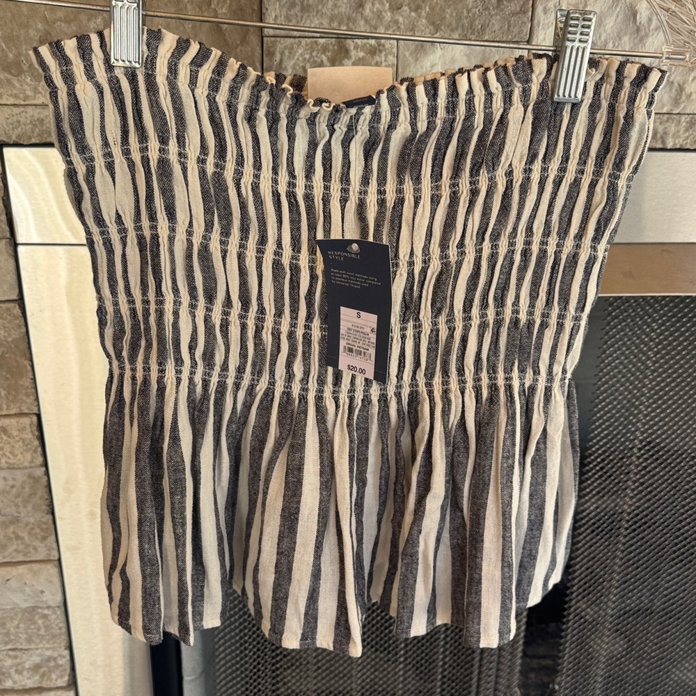 NWT Universal Threads Striped Peplum Tube Top, sz small - Picture 5 of 6